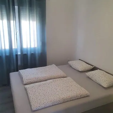 New Vir, 200m From Beach Apartment Vir